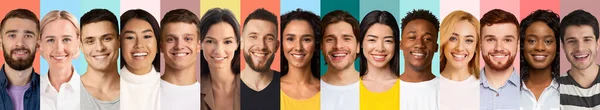 Креативний колаж з усміхненими багатоетнічними людьми обличчями на барвистих фонах — стокове фото