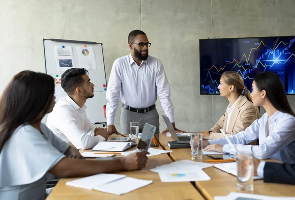 Corporate Meeting. Group Of Multiethnic Business People Having Conference In Modern Office — 스톡 사진