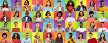 Olumlu genç ve olgun çok kültürlü insanların vesikalıkları elle ve stüdyoyla tabelalar yapar.