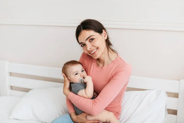 Mommy Baby Daughter Young Mother Little Infant Child Holding Kid — Stock Photo, Image