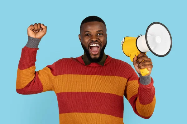 Portrait Joyful Black Man Megaphone Hands Making Announcement Happy Excited — Stock Photo, Image