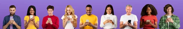 Gruppe Glücklicher Multiethnischer Menschen Unterschiedlichen Alters Die Mobiltelefone Benutzen Während — Stockfoto