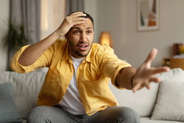 Milenial Hombre Negro Reaccionando Emocionalmente Las Noticias Impactantes Derrota Del — Foto de Stock