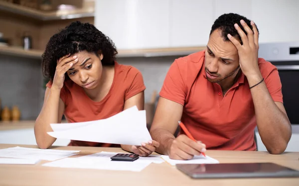Despaired Sad Young African American Lady Husband Work Documents Pay — Stock Photo, Image