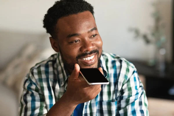 Happy Black Male Talking Phone Using Loudspeaker Mode Voice Search — 图库照片
