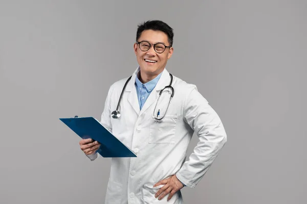Portrait Happy Confident Adult Asian Doctor White Coat Glasses Stethoscope — Fotografia de Stock
