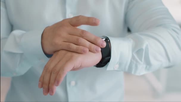 Time Management Concept Close Shot Unrecognizable Businessman Looking His Watch — Vídeos de Stock