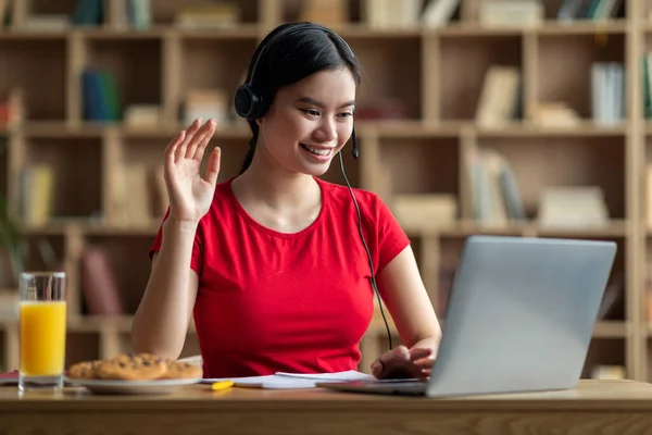 Happy Young Asian Girl Student Headphones Studying Laptop Greet Waving —  Fotos de Stock