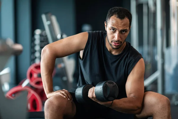 Portrait African American Male Athlete Training Dumbbell Gym Motivated Black — Stock Photo, Image