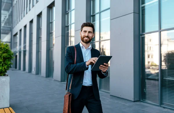 Cheerful Confident Millennial Attractive Caucasian Businessman Beard Suit Chatting Tablet — Stock Fotó