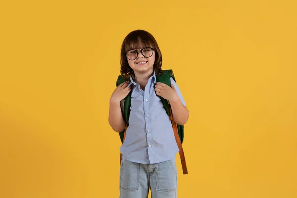 Schooltime Concept Studio Portrait Little Clever Boy Preschooler Wearing Eyeglasses — Stock Photo, Image
