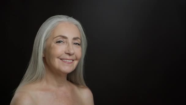 Studio Portrait Beautiful Senior Grey Haired Lady Turning Face Camera — Stock video