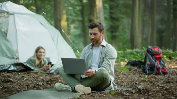 Modern Technologies Active Rest Happy Middle Aged Couple Enjoying Camping — Video