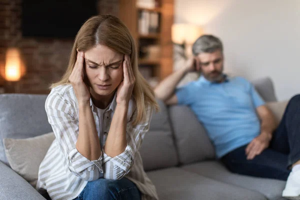 Upset Offended Mature European Husband Ignores Wife Lady Suffers Headache — Stockfoto