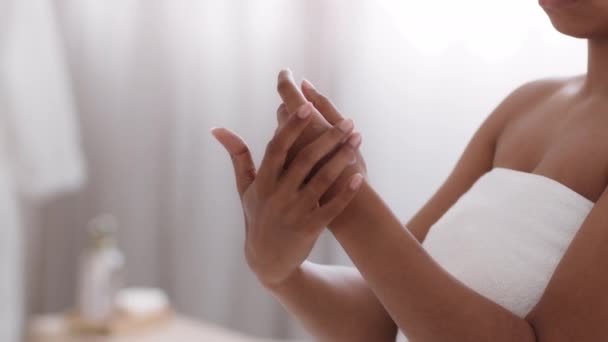 Shower Body Care Unrecognizable African American Woman Wrapped Towel Rubbing — Video Stock