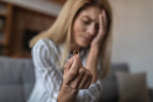 Unhappy Crying Adult Caucasian Wife Gives Back Ring Camera Suffering — Foto de Stock