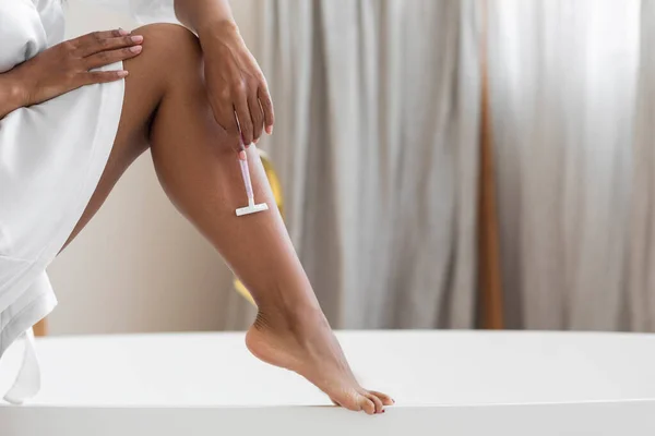 Depilation Concept Unrecognizable Black Woman Shaving Leg Razor Bathroom Young — Fotografia de Stock