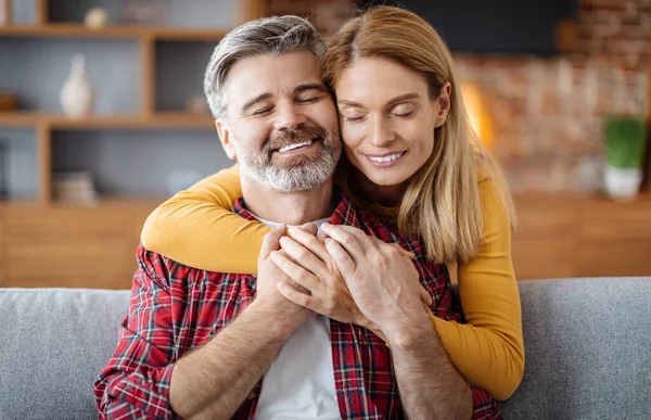 Cheerful Middle Aged Caucasian Lady Hugging Her Man Enjoy Tender — Stockfoto