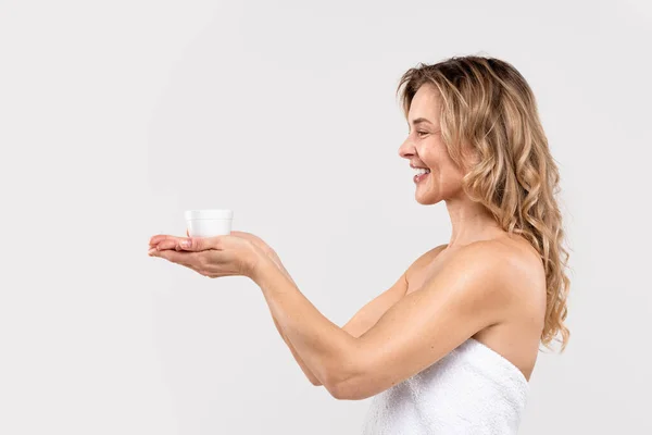 Cosmetics Concept Smiling Middle Aged Woman Holding Jar Moisturising Cream — Stok fotoğraf
