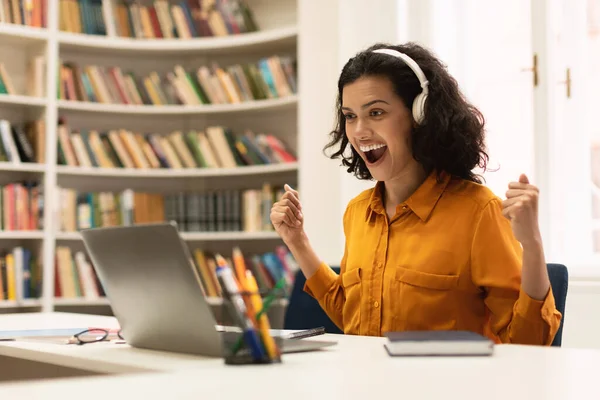 Joyful Woman Celebrating Success Laptop Female Student Got Acceptance Letter — Stockfoto