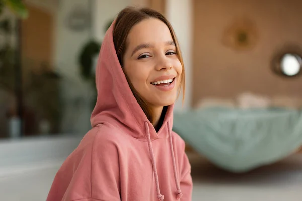 Portrait Positive Teenager Girl Looking Smiling Camera Spending Time Home — Foto de Stock