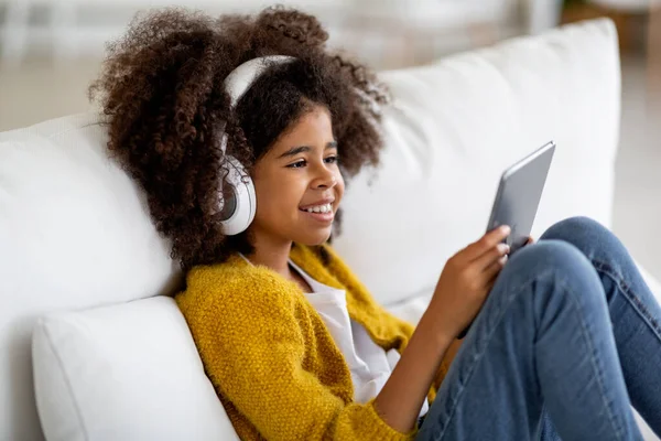 Happy Black Child Enjoying Newest Mobile Game Cute African American — Foto Stock
