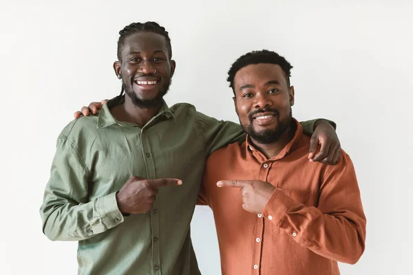 Friend Two Cheerful African American Men Pointing Fingers One Another — ストック写真