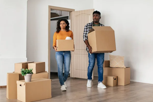 Displeased Black Spouses Entering New Home Discontented Renovation Carrying Moving — Φωτογραφία Αρχείου