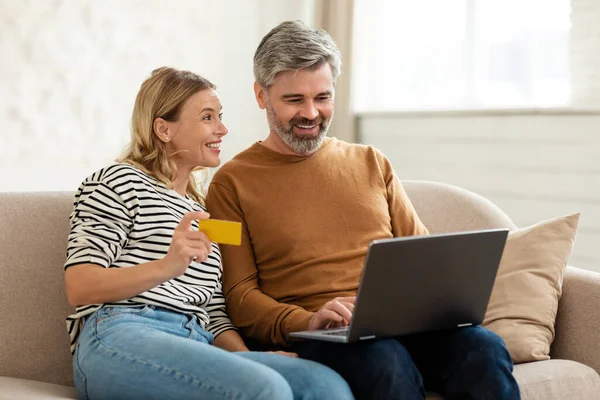 Online Shopping Happy Middle Aged Couple Making Internet Payment Using — Photo