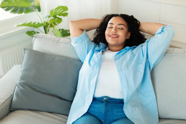 Relaxed African American Female Resting Eyes Closed Sitting Couch Home — Fotografia de Stock