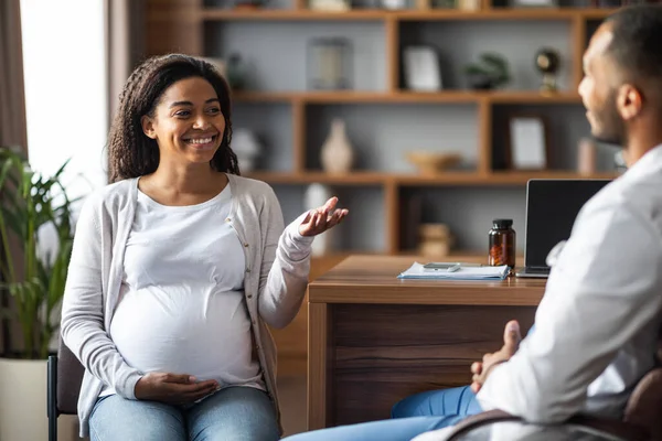 Cheerful Young African American Expecting Woman Visiting Doctor Middle Eastern — 图库照片