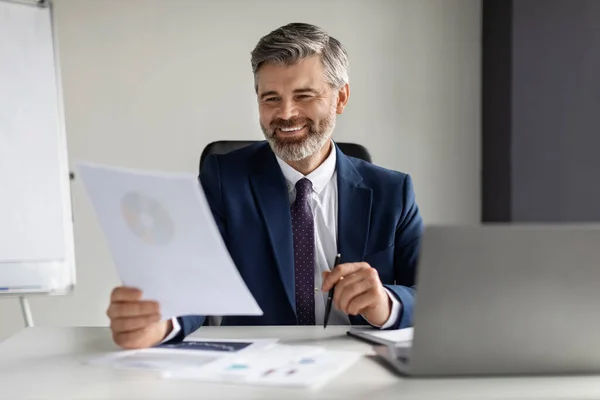 Smiling Middle Aged Businessman Working Papers Desk Office Successful Mature — Φωτογραφία Αρχείου