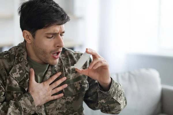 Young Man Camouflage Uniform Veteran Touching His Chest Suffering Panic — Stockfoto