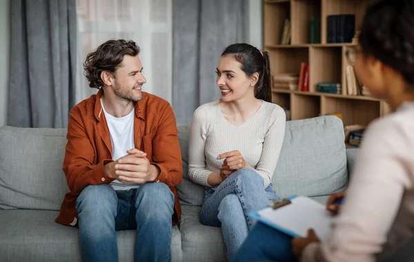 Family Psychological Therapy Cheerful Millennial European Guy Woman Listen Doctor — Stock Photo, Image
