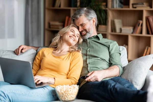 Domestic Leisure Romantic Middle Aged Spouses Watching Movies Laptop Home — Stok fotoğraf