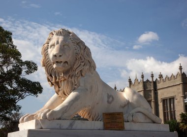 Vorontsov Sarayı 'nın güney terasının mermer aslanları.