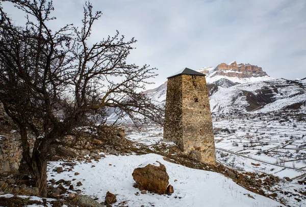 Αρχαίοι Πύργοι Της Άνω Βαλκαρίας Χειμώνα Στο Χιόνι Φωτογραφία Αρχείου