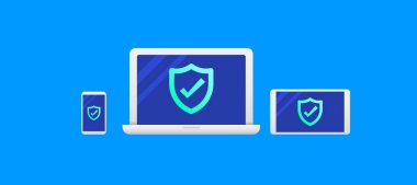  Kontrol Edilen Güvenlik Simgesi ile Bilgisayar, Telefon ve Tablet