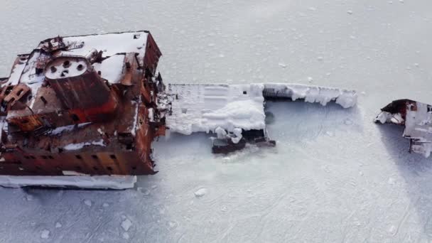 Statek Towarowy Został Wyrzucony Brzeg Podczas Burzy Morskiej Zimie Duży — Wideo stockowe