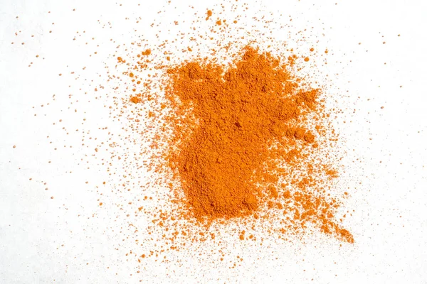 Una Pila Una Muestra Tinte Polvo Seco Naranja Sobre Fondo — Foto de Stock