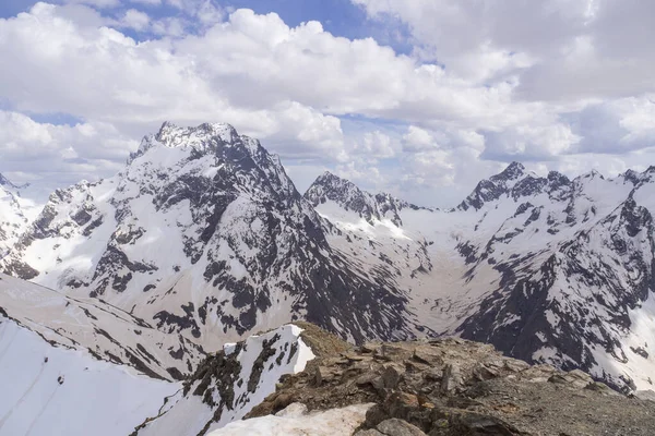 Paisaje Alpino Montañas Nevadas Rocosas Con Espacio Para Inserción — Foto de Stock