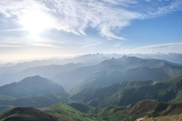 Amanecer Las Montañas Los Pirineos —  Fotos de Stock