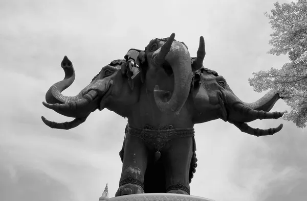 Elefante Três Cabeças Bangkok Tailândia Ásia — Fotografia de Stock