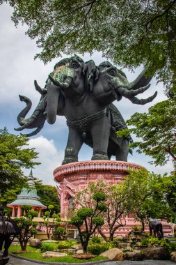 Bangkok Tayland Asya 'daki üç başlı fil.