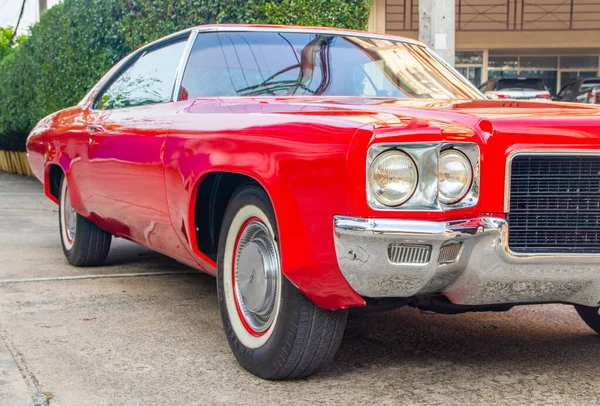 American Classic Car Parking Lot City — Stock Photo, Image