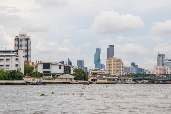 Chaophraya Nehri ve Bangkok Tayland 'ın Güneydoğu Asya manzarası