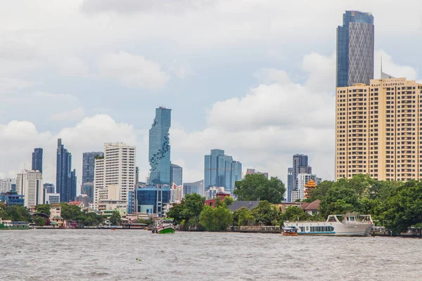 Chaophraya Nehri ve Bangkok Tayland 'ın Güneydoğu Asya manzarası