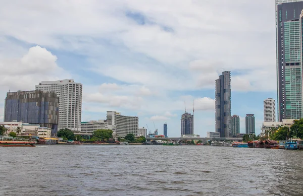 Chaophraya Nehri ve Bangkok Tayland 'ın Güneydoğu Asya manzarası