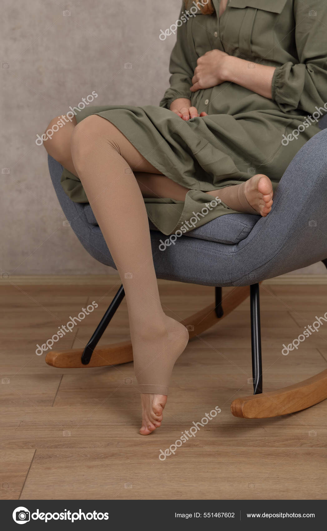 Pregnant Woman Wearing Compression Stockings Varicose Veins Prevention Compression  Tights Stock Photo by ©glisic_albina 551467602