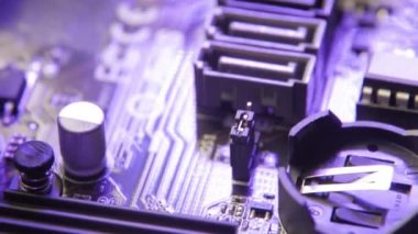 Bilgisayar elektronik anakart yakın çekim elementleri. Makro çekim.